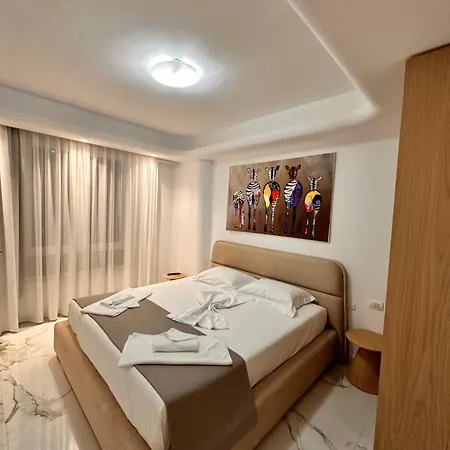 Agate Center アパート ティラナ